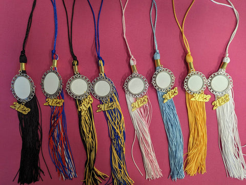 Grad Memory Tassel